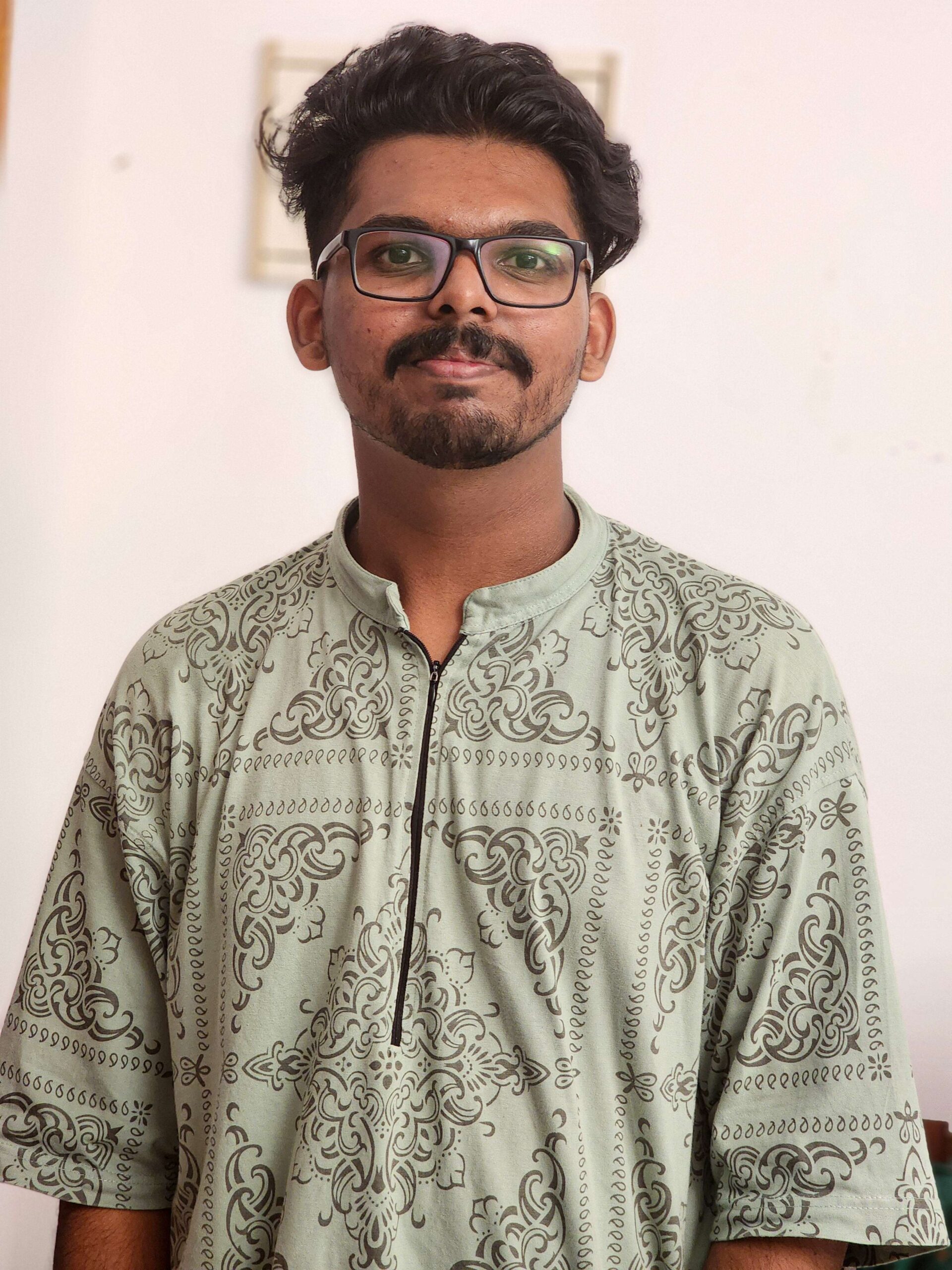 Image of Strawhat Dhanush.